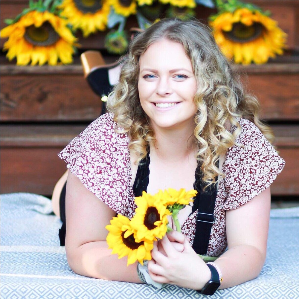 Meet your Posher, Lauren